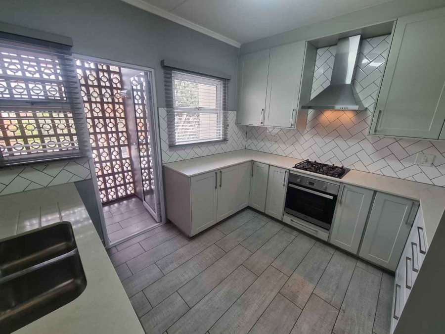 2 Bedroom Property for Sale in Claremont Western Cape
